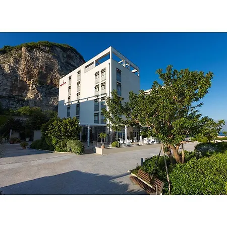ホテル Towers Stabiae Sorrento Coast 4*
