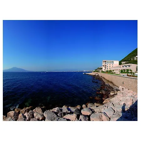 ホテル Towers Stabiae Sorrento Coast カステッランマーレ・ディ・スタービア