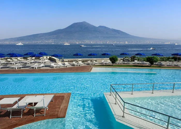 Отель Towers Stabiae Sorrento Coast 4*