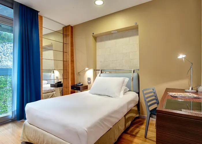 Отель Towers Stabiae Sorrento Coast Кастелламмаре-ди-Стабия