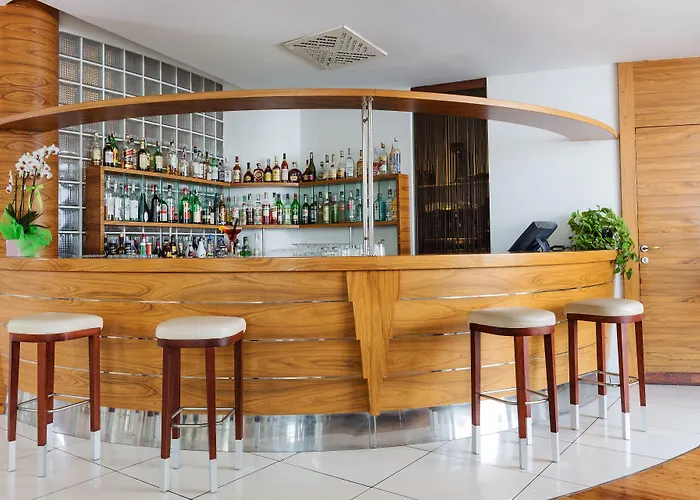 Отель Towers Stabiae Sorrento Coast Кастелламмаре-ди-Стабия